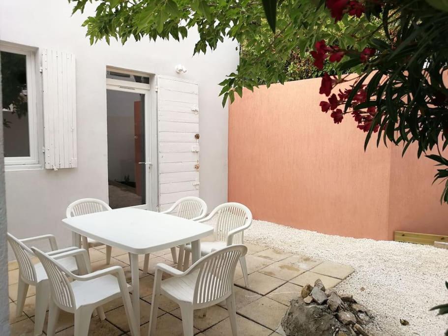 Villa Au Calme Avec Exterieur Et Parking Gratuit Aux Portes D'Aix Et Marseille Emplacement Ideal المظهر الخارجي الصورة